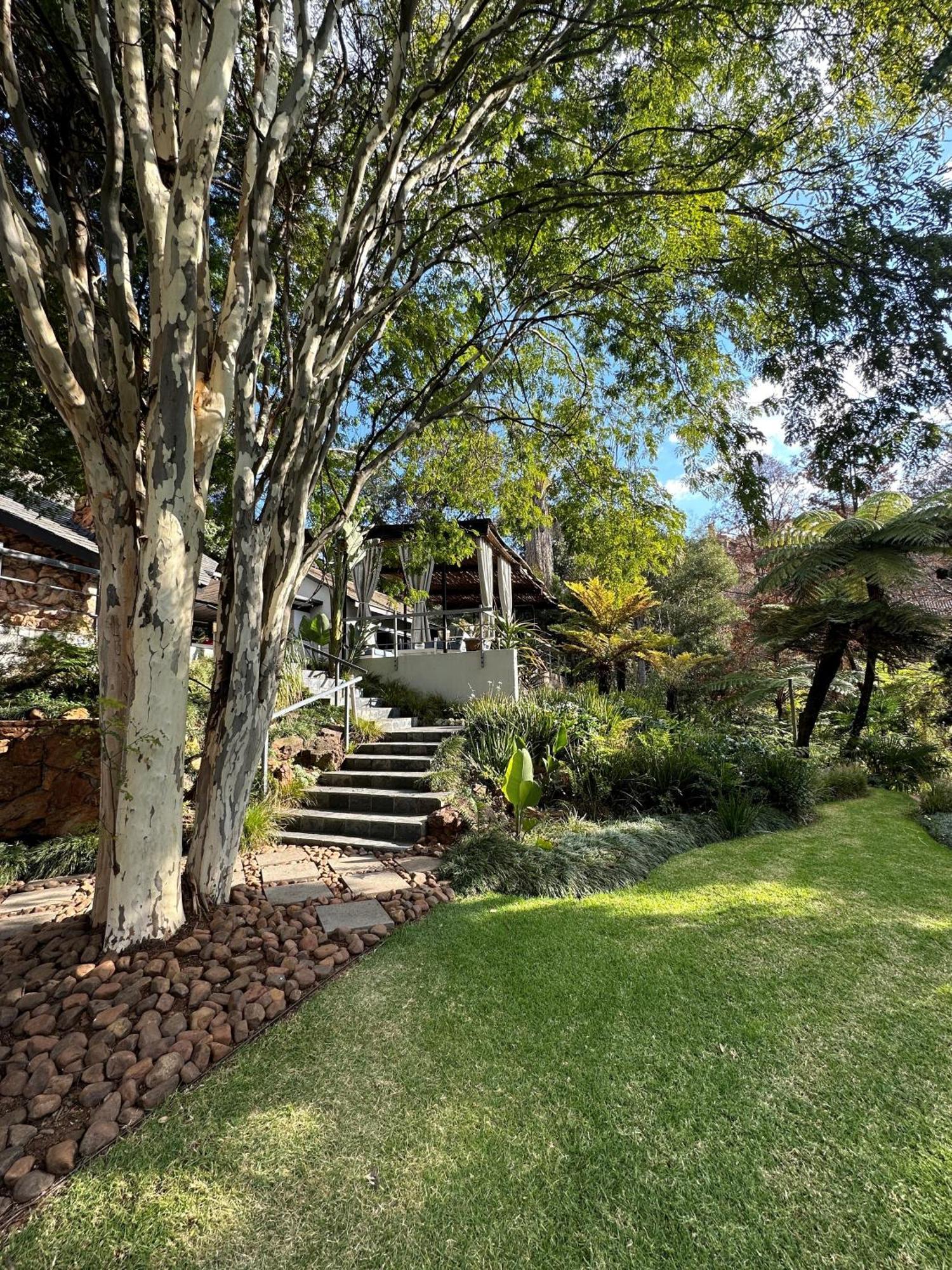 Serene Place Guest House & Conference Venue Affordable Luxury With Backup Power รัวเดอพวร์ต ภายนอก รูปภาพ